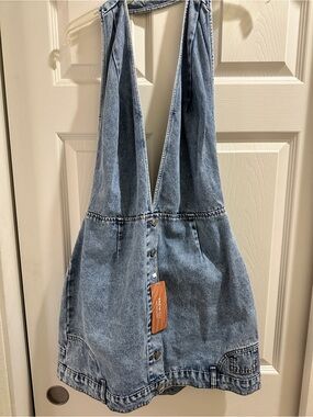 SHEIN Light Blue Denim Label Detail